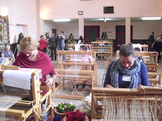 Више од три века чувени ћилими са запада Бачке плене лепотом: Стапарска ружа за Унеско